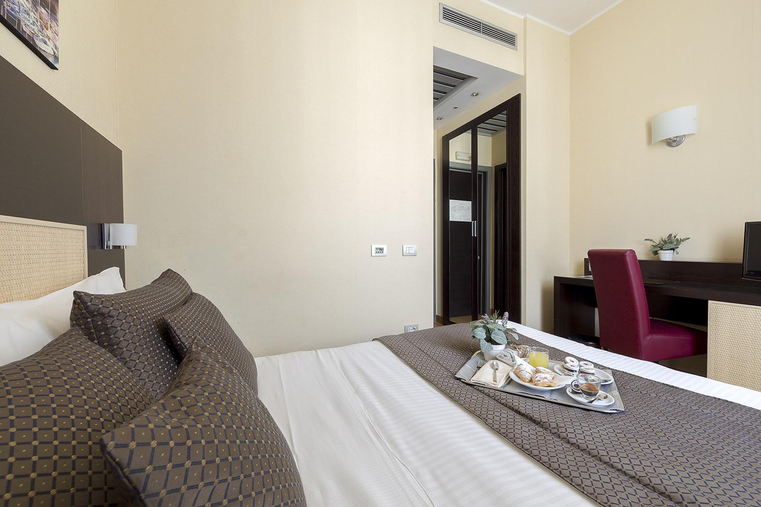 Hotel Napoli Dış mekan fotoğraf